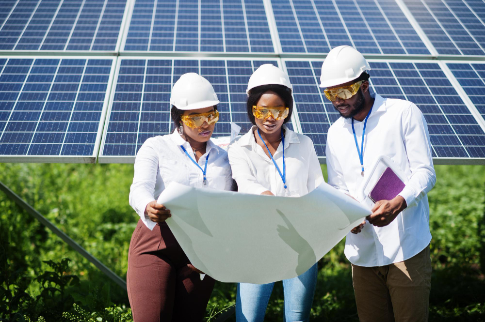 Comment choisir un système photovoltaïque en ligne : conseils et critères pour une installation réussie.